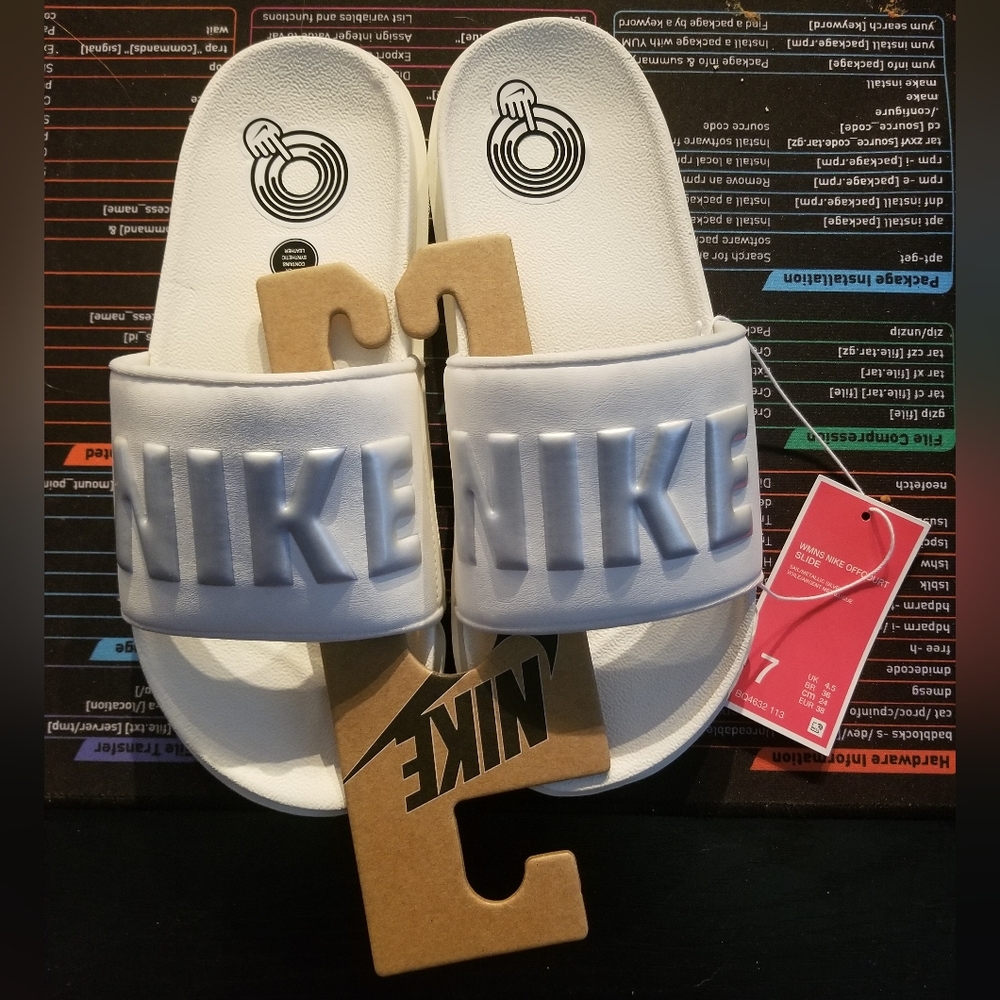Nike Slides, womens 7